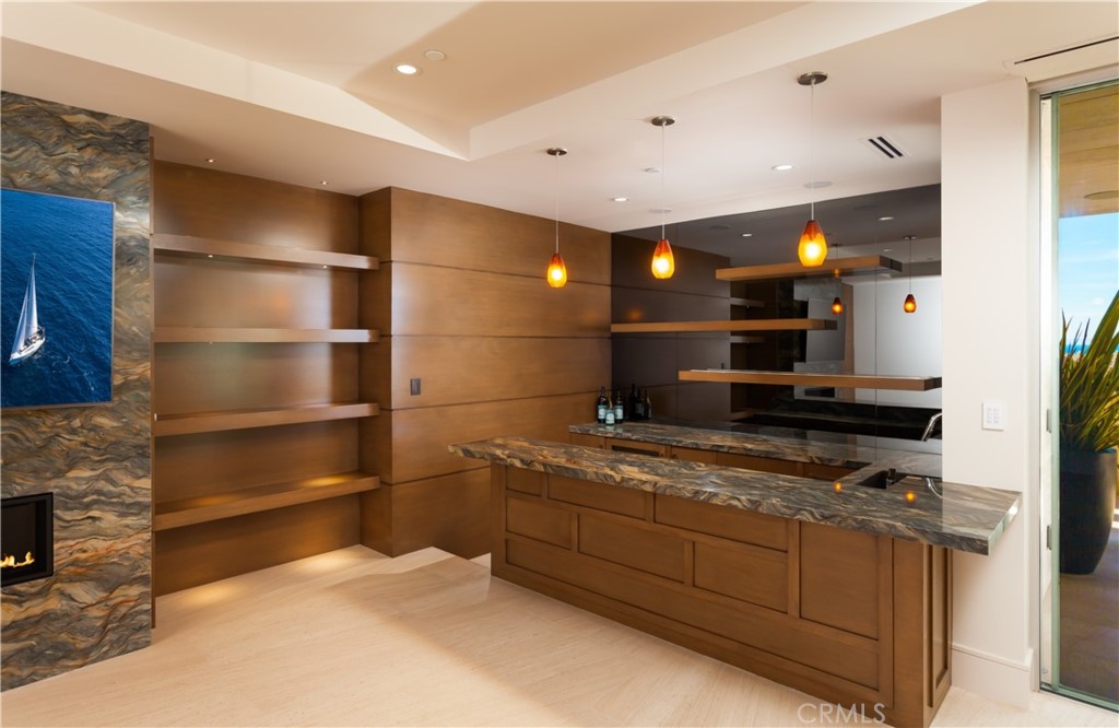 Corona del Mar South of PCH (CDMS) - Residential