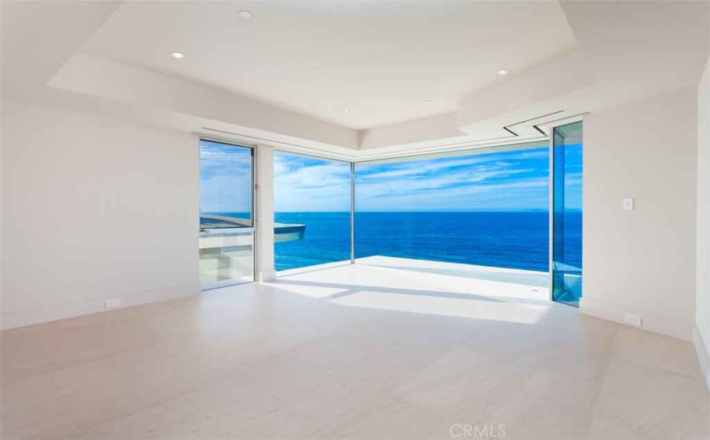 Corona del Mar South of PCH (CDMS) - Residential