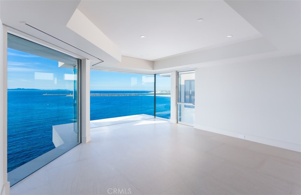Corona del Mar South of PCH (CDMS) - Residential