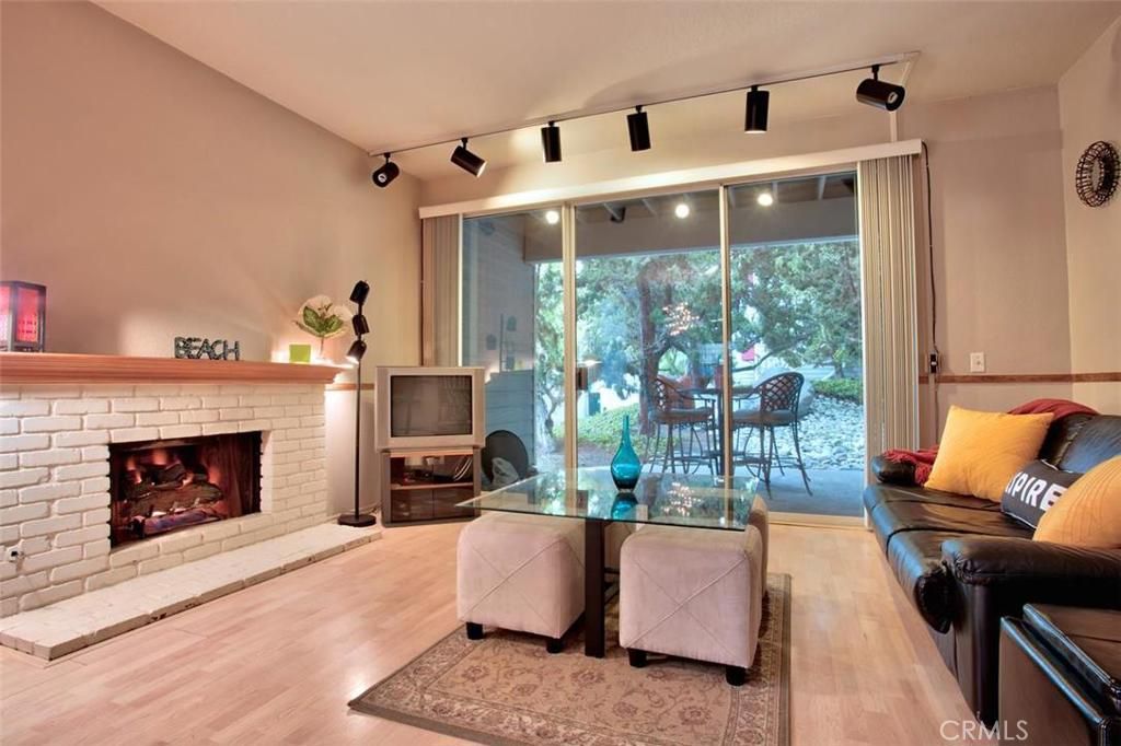 listing image 130724593622011275706