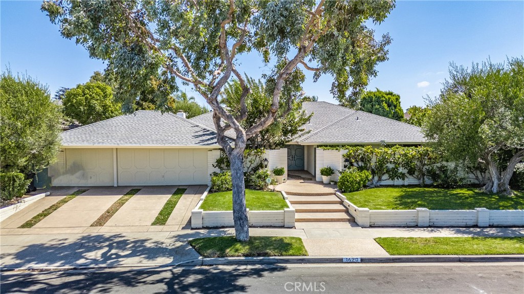 1620 LINCOLN Lane