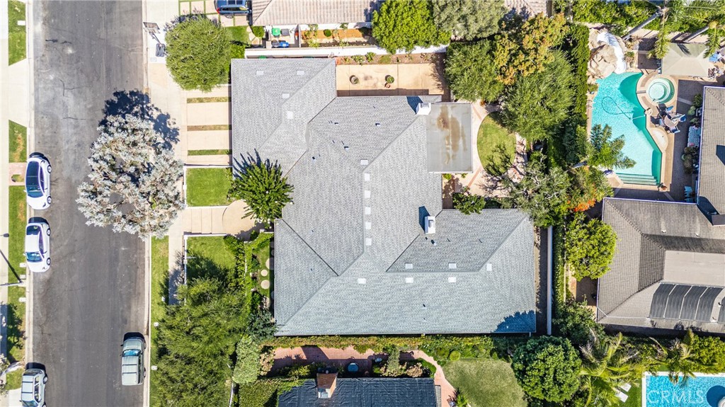 1620 LINCOLN Lane