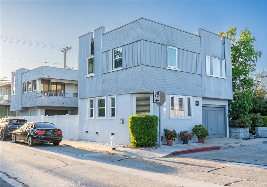 201 Diamond Avenue
