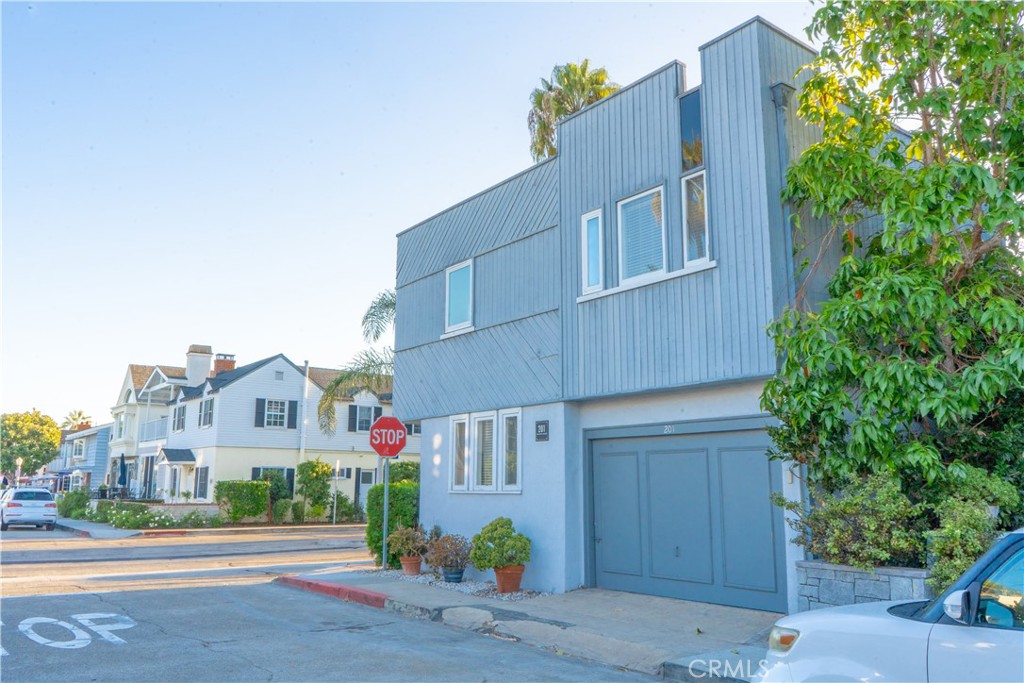 201 Diamond Avenue