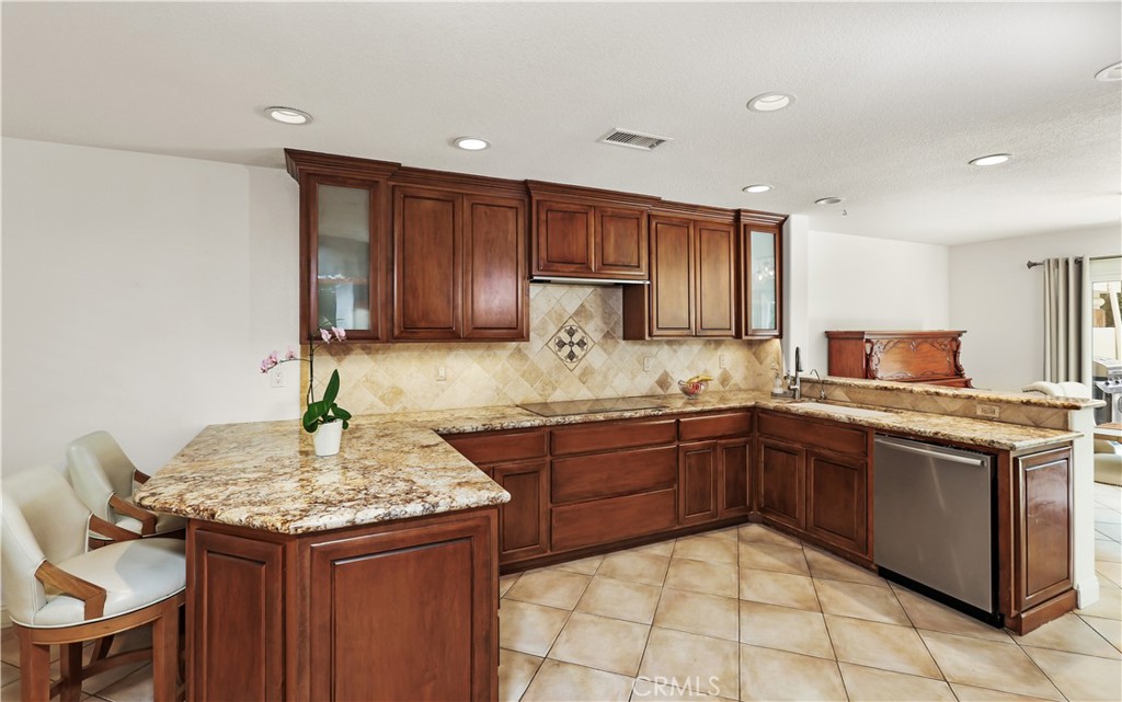 13 Calle Melinda