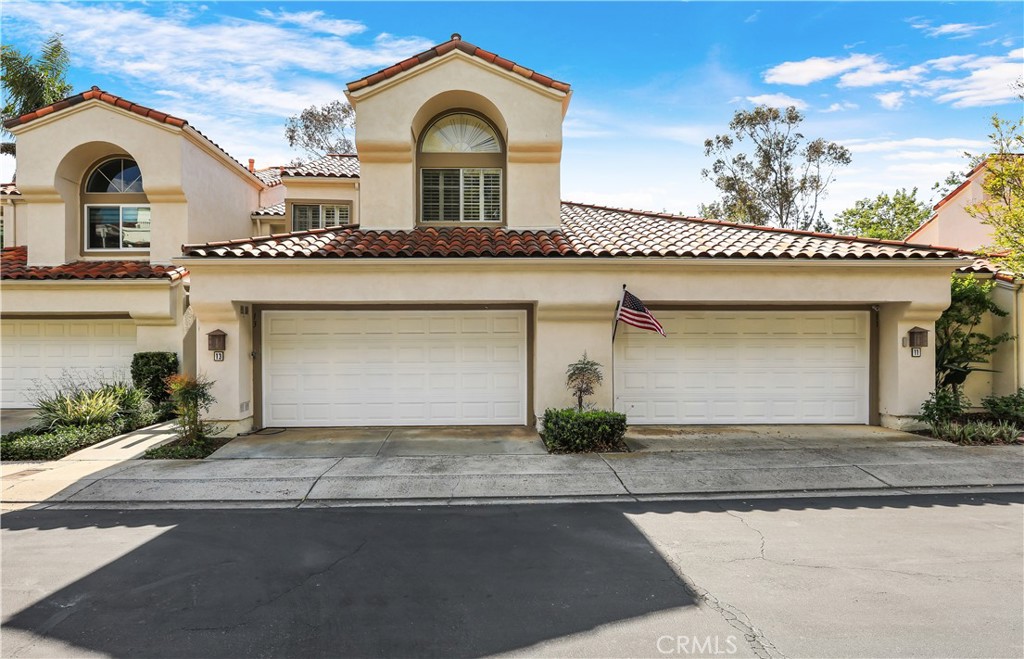 13 Calle Melinda