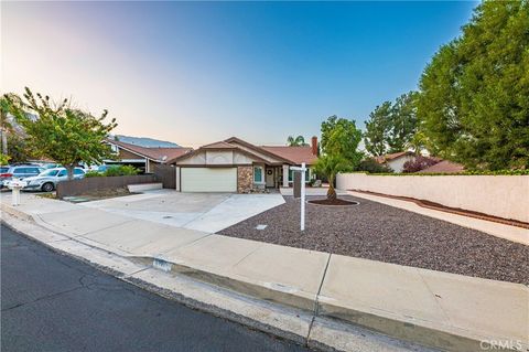 A home in Lake Elsinore