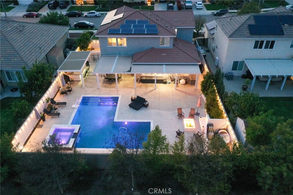 listing image 0