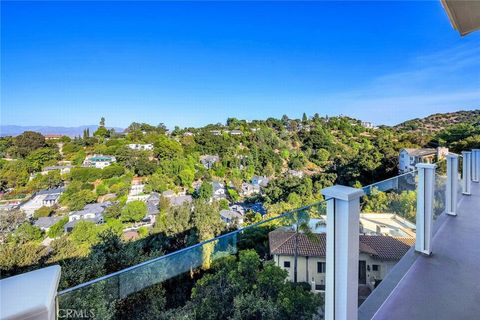 A home in Studio City