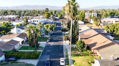 A home in Reseda