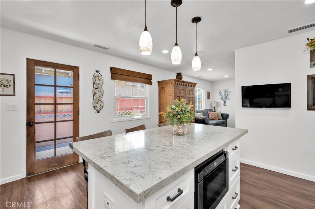 ,La Tract - Residential