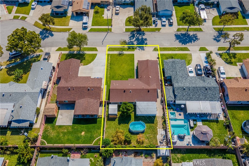 ,La Tract - Residential