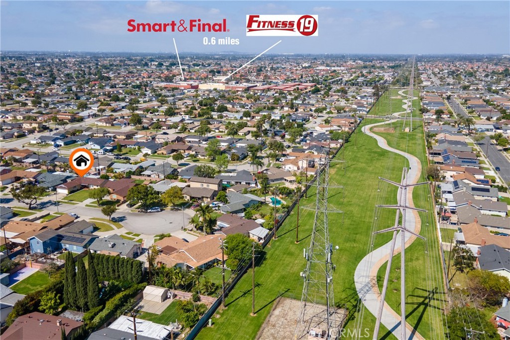 ,La Tract - Residential