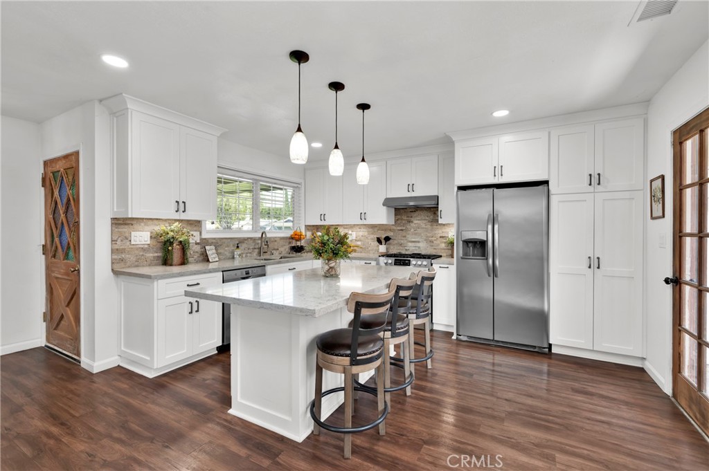 ,La Tract - Residential