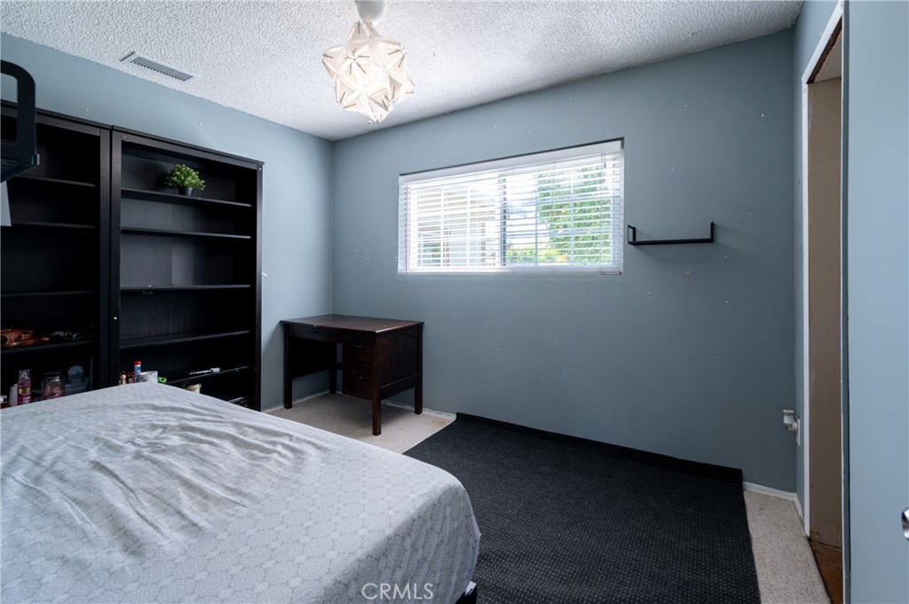 ,La Tract - Residential