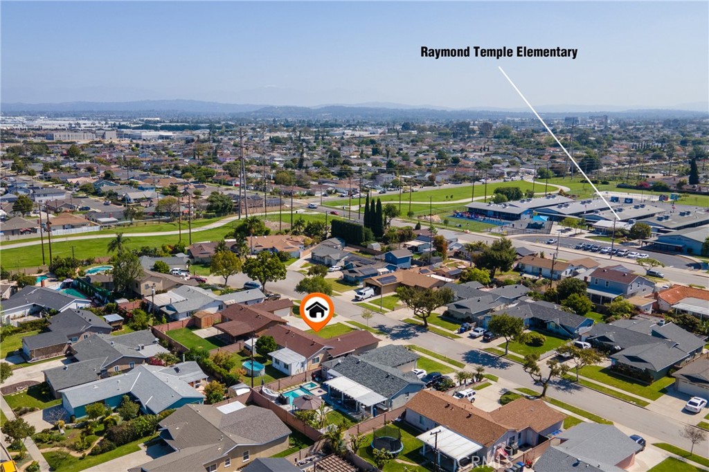 ,La Tract - Residential