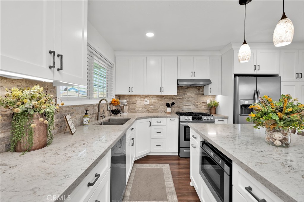 ,La Tract - Residential