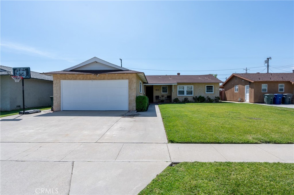 ,La Tract - Residential