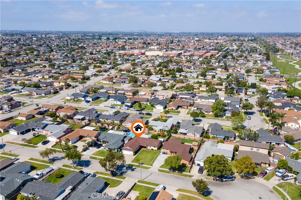 ,La Tract - Residential