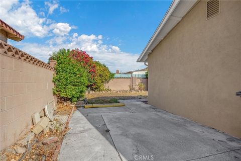 A home in La Mirada