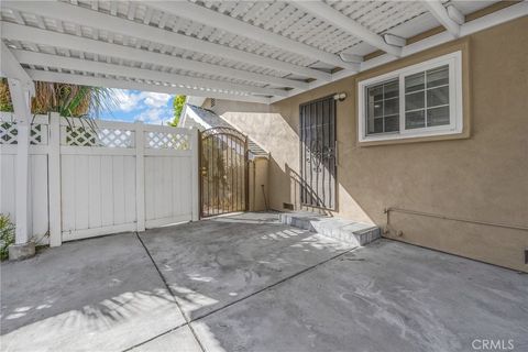 A home in La Mirada