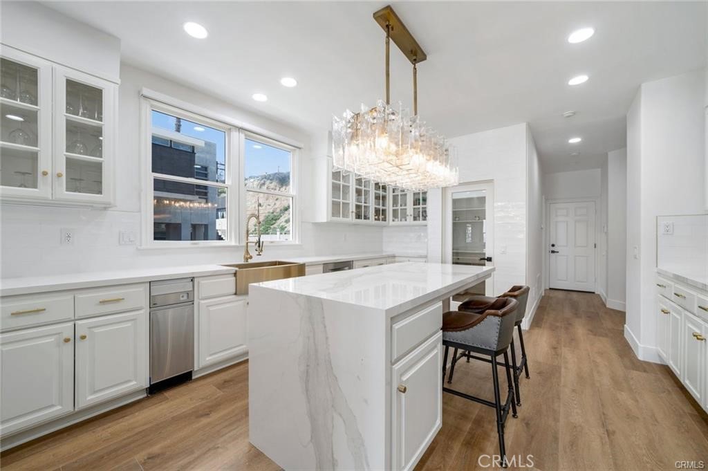 Beach Road Custom (BR) - Residential