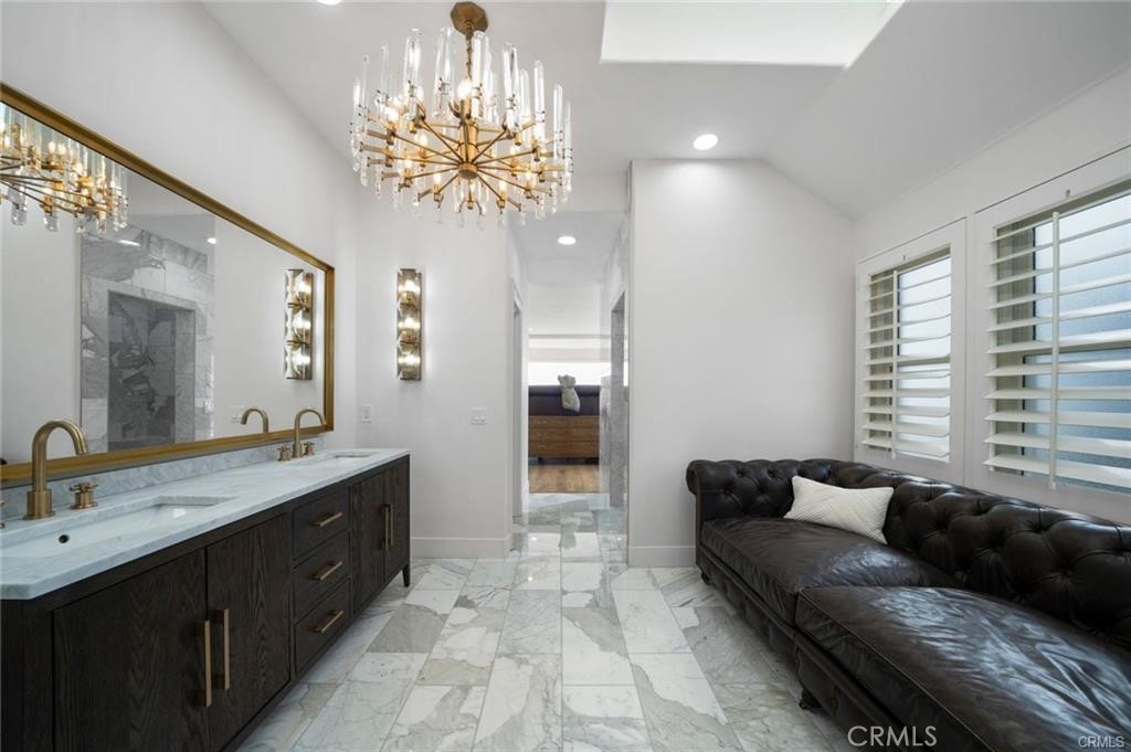 Beach Road Custom (BR) - Residential