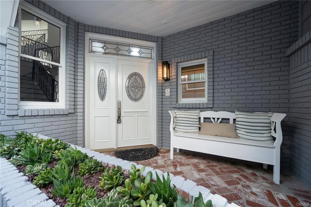 Beach Road Custom (BR) - Residential