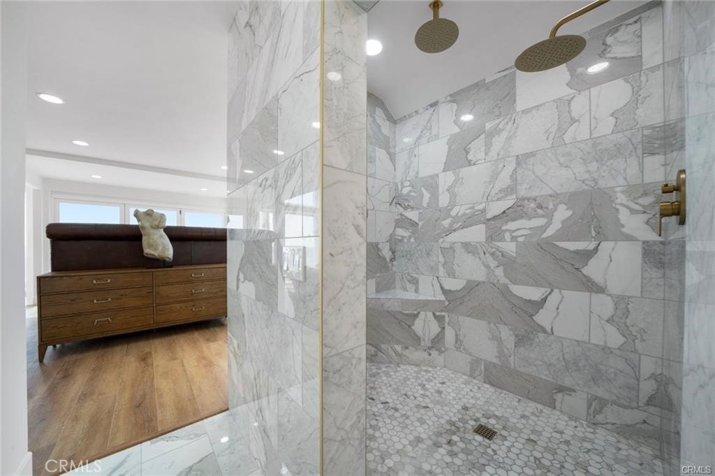 Beach Road Custom (BR) - Residential