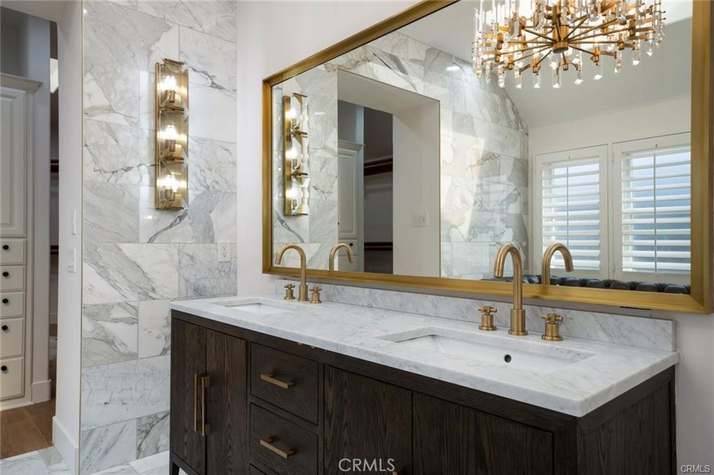 Beach Road Custom (BR) - Residential