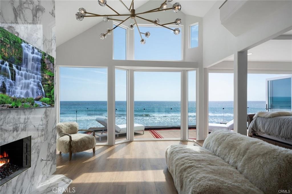 Beach Road Custom (BR) - Residential