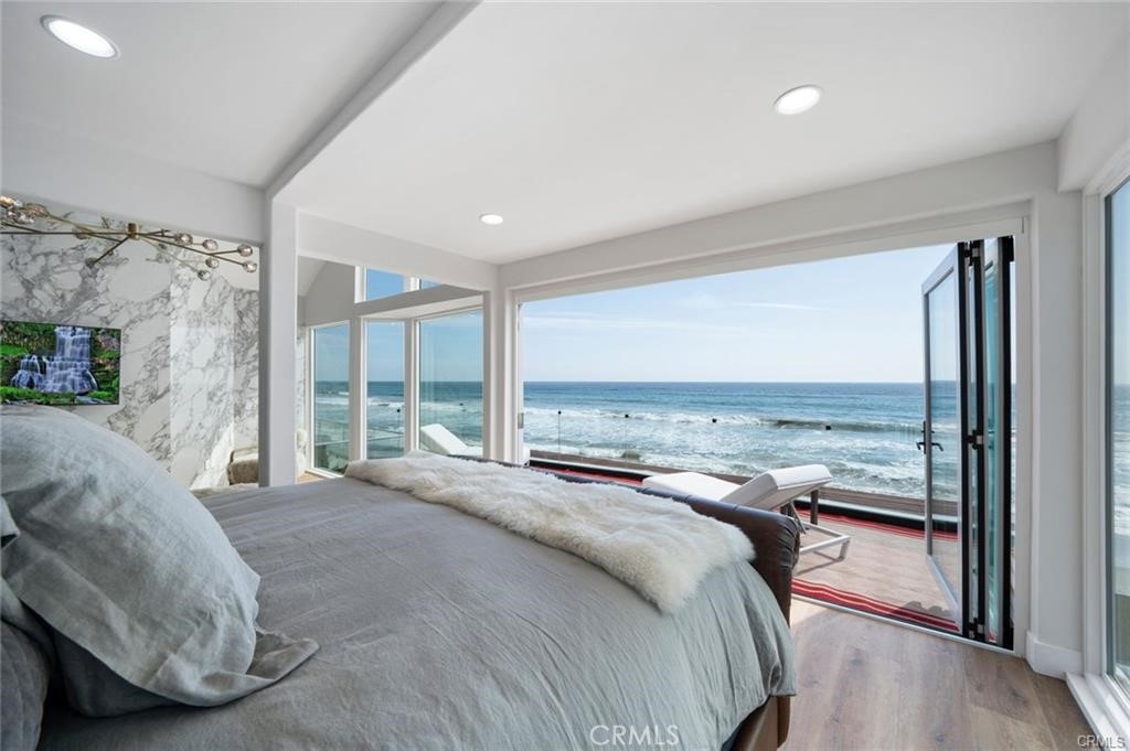 Beach Road Custom (BR) - Residential