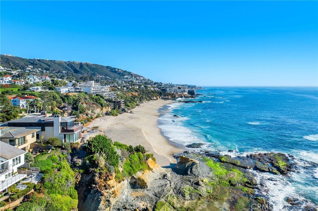 15 Camel Point Drive