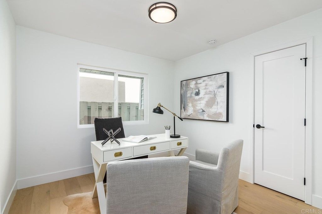 listing image 130728003299883849967