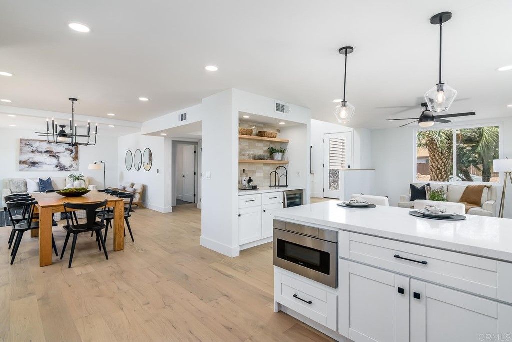 listing image 130727791520777211968