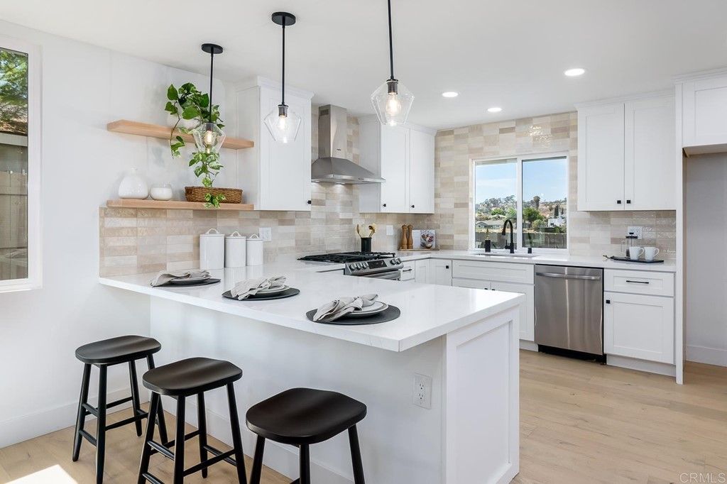 listing image 130727234338818975035