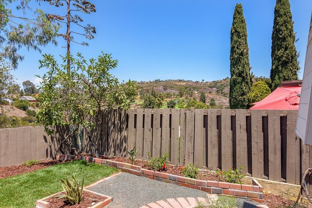 listing image 130723711867267930610