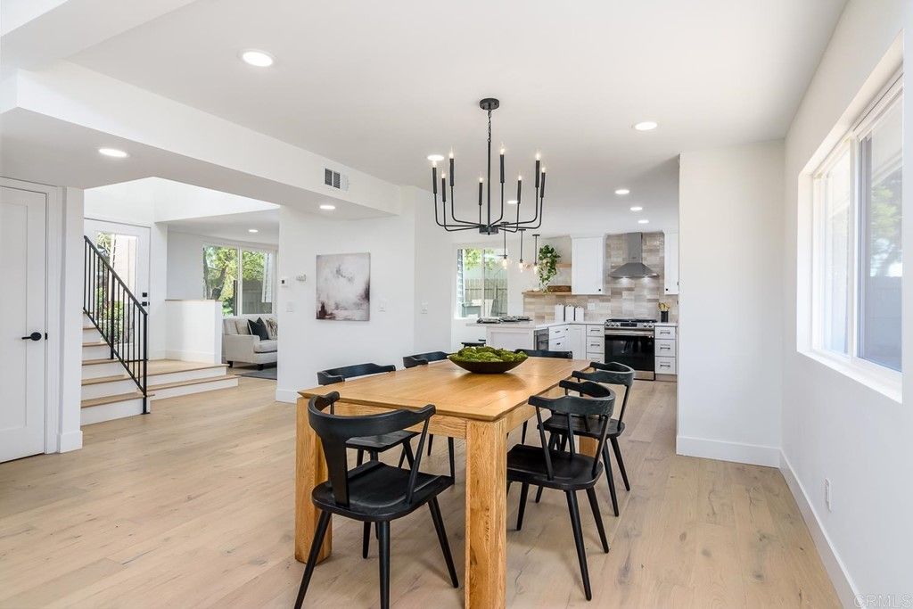 listing image 130726433470251143213