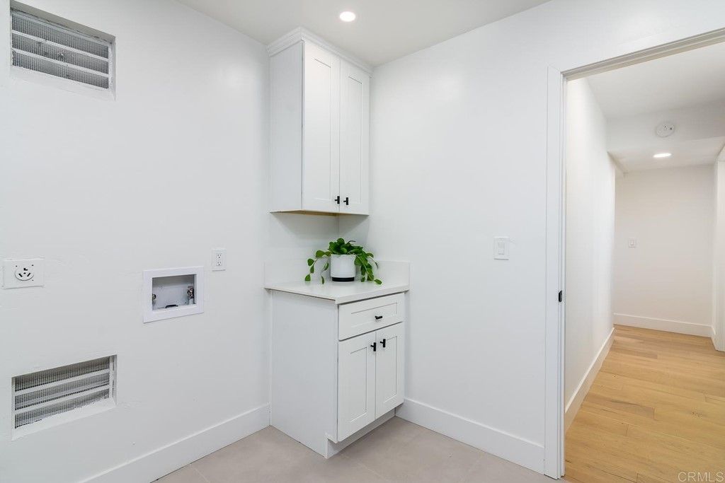 listing image 130728302192033737073