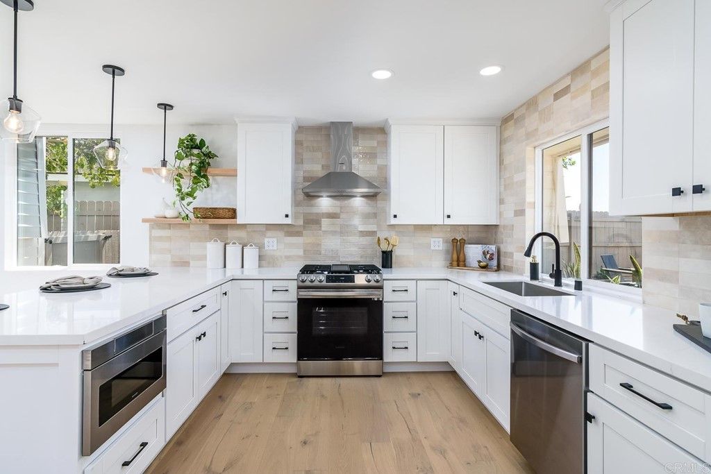 listing image 130725578246307934487