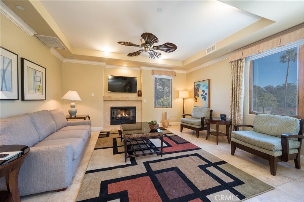listing image 130727000896629967496