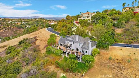 A home in North Tustin