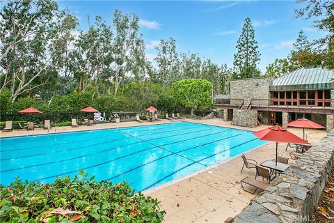 A home in North Tustin