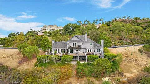 A home in North Tustin