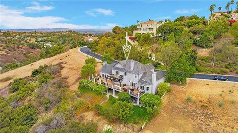 A home in North Tustin