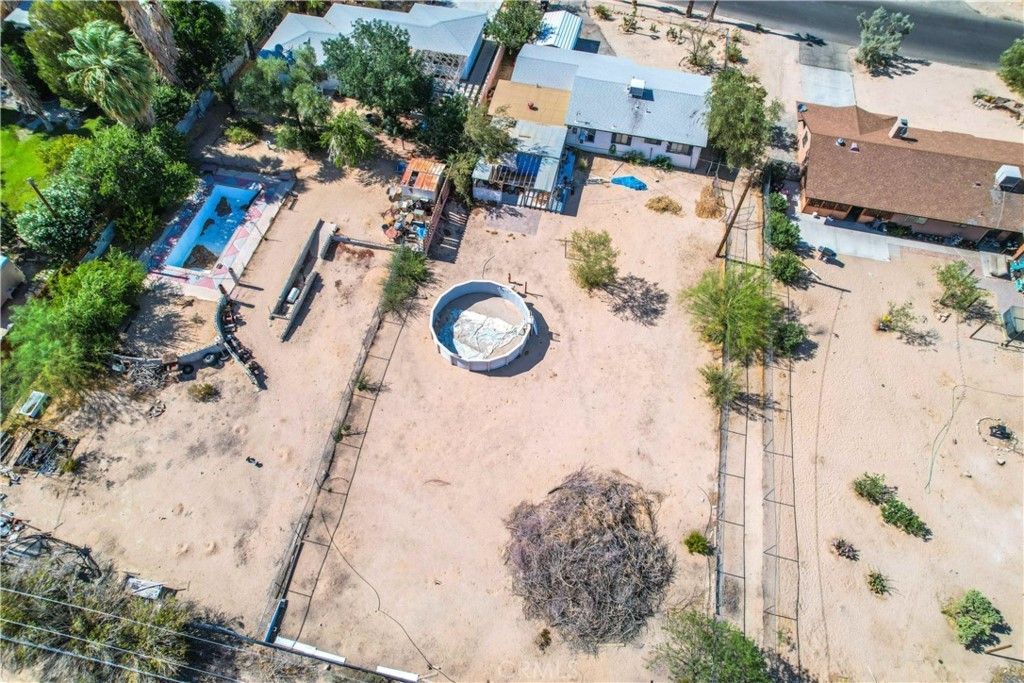 listing image 130723331083599218799