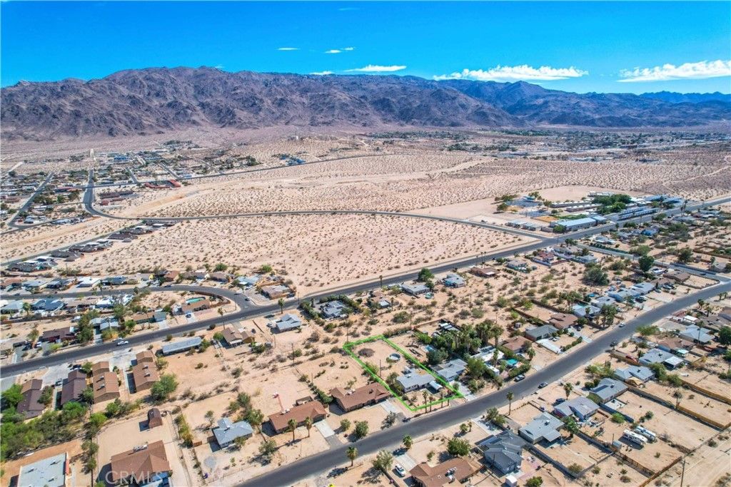 listing image 130728392624093566774