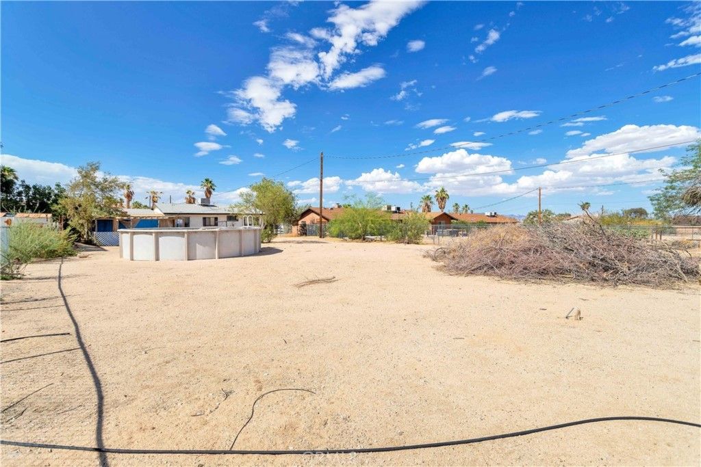 listing image 130726820225449801972