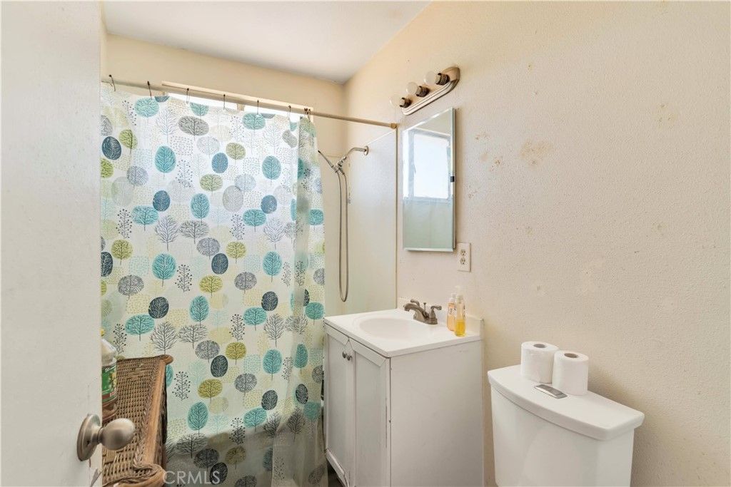 listing image 130729630755542462897