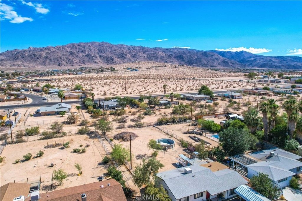 listing image 130720505029127323556